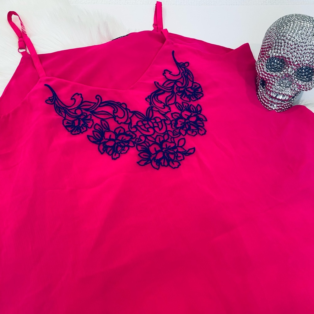Torrid-Bright Pink embroidered tank